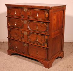 Jacobean Oak Chest Of Drawers From The 17th Century - 3683655