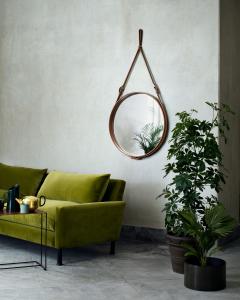 Jacques Adnet Jacques Adnet Large Circulaire Mirror with Brown Leather - 1718973
