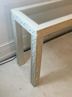 James Mont WHITE CHINOISERIE STYLE CONSOLE TABLE IN THE MANNER OF JAMES MONT - 2419529