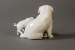 Japanese Edo Period Hirado Porcelain Sculpture of Mother and Puppies - 1981578