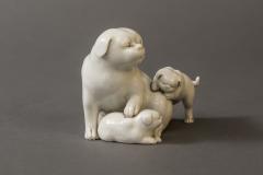 Japanese Edo Period Hirado Porcelain Sculpture of Mother and Puppies - 1981580