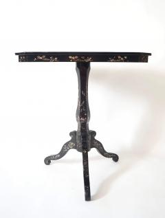 Japanese Export Lacquer and Abalone Inlaid Tilt Top Stand Nagasaki circa 1840 - 3842848