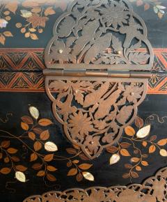 Japanese Namban Lacquer and Inlay Coffer Momoyama Period - 1188398