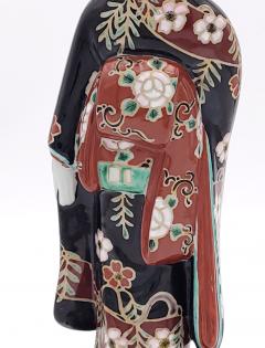 Japanese Porcelain Imari Courtesan with Dove Late 19th Century circa 1880 - 2804990