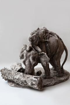 Jean Paul Gourdon INDIAN ELEPHANT WITH A MAHOUT IN GREY TERRACOTTA by Jean Paul Gourdon born 1956 - 748883