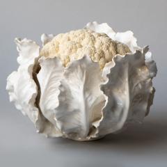 Jean Paul Gourdon LARGE LIFE SIZE SCULPTURE OF A CAULIFLOWER IN MATT AND GLAZED WHITE FA ENCE - 2723802