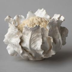 Jean Paul Gourdon MEDIUM LIFE SIZE SCULPTURE OF A CAULIFLOWER IN MATT AND GLAZED WHITE FA ENCE - 2723796