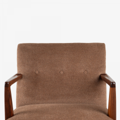 Jens Risom Jens Risom Model 108 Accent Chair in Cinnamon Brown Alpaca With Walnut Frame - 3507418
