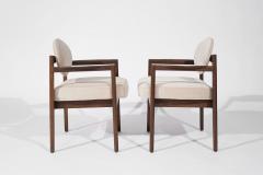 Jens Risom Jens Risom Walnut Armchairs in Natural Mohair C 1950s - 3559847