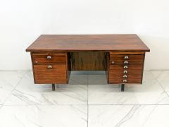 Jens Risom Large Rosewood Executive Desk Jens Risom Y Pulls 1960s - 4279862