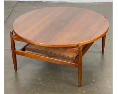 Jens Risom Mid Century Walnut and Cane Floating Round Cocktail Table by Jens Risom - 2851717