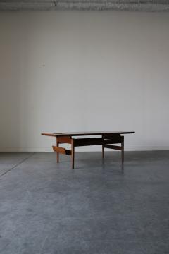 Jens Risom Model T 390 Coffee table with magazine rack by Jens Risom - 4471019