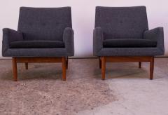 Jens Risom Pair of 1950s Floating Walnut Lounge Chairs by Jens Risom - 1208025