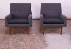 Jens Risom Pair of 1950s Floating Walnut Lounge Chairs by Jens Risom - 1208026