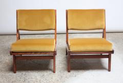 Jens Risom Pair of Jens Risom Low Lounge Chairs Model U 431 in Walnut and Velvet - 893176