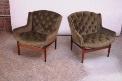 Jens Risom Pair of Jens Risom Walnut Floating Lounge Chairs in Olive Velvet - 1957482