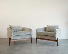Jens Risom Tripod Barrelback Lounge Chairs in Greige Linen C 1950s - 4581328