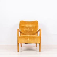 Jens Risom Yellow Velvet American Midcentury Armchair in the style of Jens Risom - 3171979