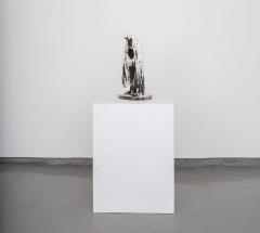 Jim Darbu Completely Cracked Figurative Sculpture by Norwegian artist Jim Darbu 2021 - 2291746