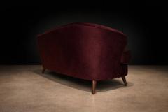 Joaquim Tenreiro Concha Sofa in Plum Mohair Velvet Joaquim Tenreiro Brazil 1960s - 4549186