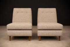 Joaquim Tenreiro Pair of L Lounge Chairs in Hardwood Chenille by Joaquim Tenreiro - 4594340