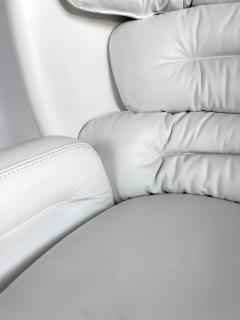 Joe Colombo Joe Colombo Elda Swivel Chair Fratelli Longhi White Leather 4 Available - 4554925