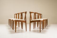 Johannes Andersen Set of Eight Juliane Chairs in Teak by Johannes Andersen Denmark 1965 - 3014562