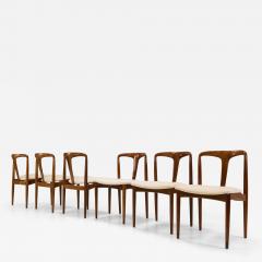 Johannes Andersen Set of Six Juliane Chairs in Rosewood by Johannes Andersen Denmark 1965 - 2980159