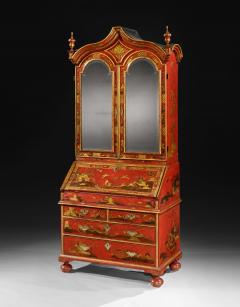 John Belchier A GEORGE I PERIOD SCARLET AND GILT JAPANNED BUREAU CABINET - 4551256