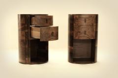 Jonathan Field A pair of bedside tables of English walnut - 1965494