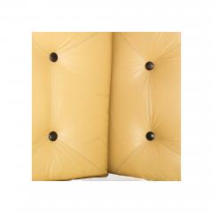 Jorge Zalszupin Armchair in Yellow Leather Jorge Zalszupin 1970s Lot 146 - 4351465