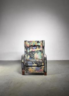 Josef Frank Modernist wingback chair with Josef Frank upholstery - 1327668