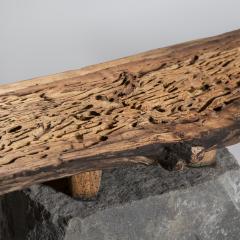 Julio Mart nez Barnetche BANCA CON PATAS BENCH WITH FEET salvaged wood and volcanic stone - 924485