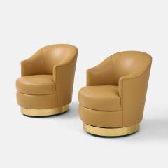 Karl Springer Pair of Swivel Chairs in Camel Leather and Brass - 2136800