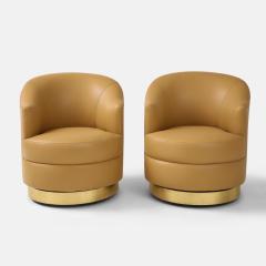 Karl Springer Pair of Swivel Chairs in Camel Leather and Brass - 2136803