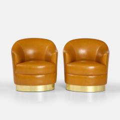 Karl Springer Rare Pair of Lounge Chairs in Camel or Saddle Leather and Brass by Karl Springer - 2445555