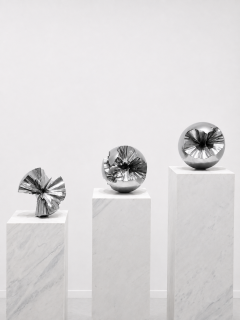 Katz Studio Sphera Contemporary Set of Three Sculptural Spheres by Katz Studio - 4747390