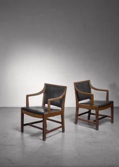 Kay Fisker Pair of Kay Fisker attributed armchairs in dark green leather - 1224942