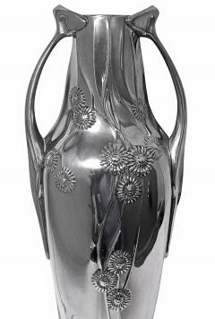 Kayserzinn polished Pewter Vase Germany 20th century - 3239411