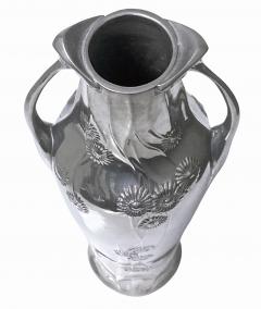 Kayserzinn polished Pewter Vase Germany 20th century - 3239413