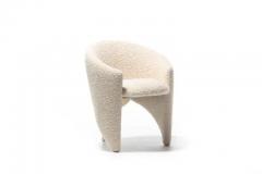 Kelly Wearstler Surrealist Post Modern Three Legged Chair in Ivory Boucl circa 1980s - 3737885