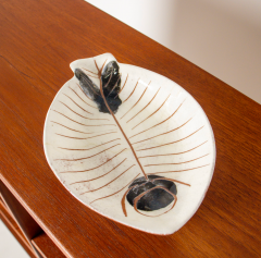 Kenji Fujita Lagardo Tackett Kenji FujIta Ceramic Fish Dishes or Spoon Rest Circa 1950s - 4507929