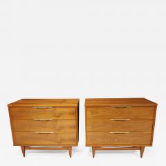 Kent Coffey Pair of Kent Coffey Tableau Nightstands in Walnut - 2408179