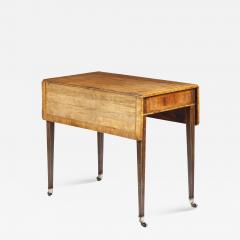 Kingwood veneered pembroke table - 1110104