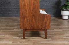 Kipp Stewart Kipp Stewart Two Tone Lacquered Walnut Bookshelf for Glenn of CA - 4122815
