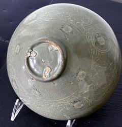 Korean Ceramic Celadon Bowl with Slip Inlay Goryeo Dynasty - 2071499