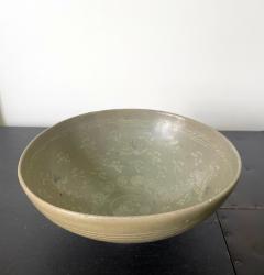 Korean Ceramic Celadon Bowl with Slip Inlay Goryeo Dynasty - 2097541