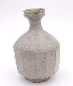 Korean Faceted Porcelain Bottle 19th Century - 2521415