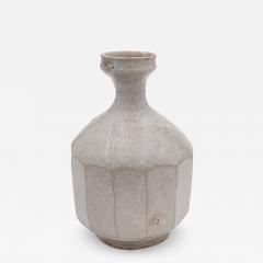 Korean Faceted Porcelain Bottle 19th Century - 2522221