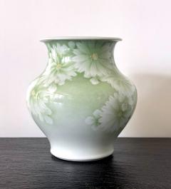 Kozan Makuzu Japanese Ceramic Vase by Makuzu Kozan - 4802579